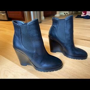 Michael Kors Thea Wedge Size 7